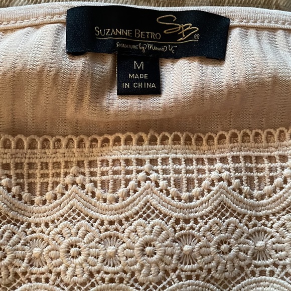 Champagne Pleated Lace-Trim Square Neck Tunic - Picture 7 of 9